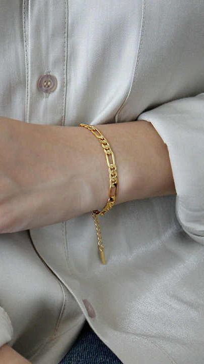 Gold Chunky Figaro Chain Bracelet