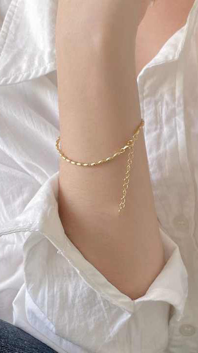 Gold Polished Oval Bead Bracelet