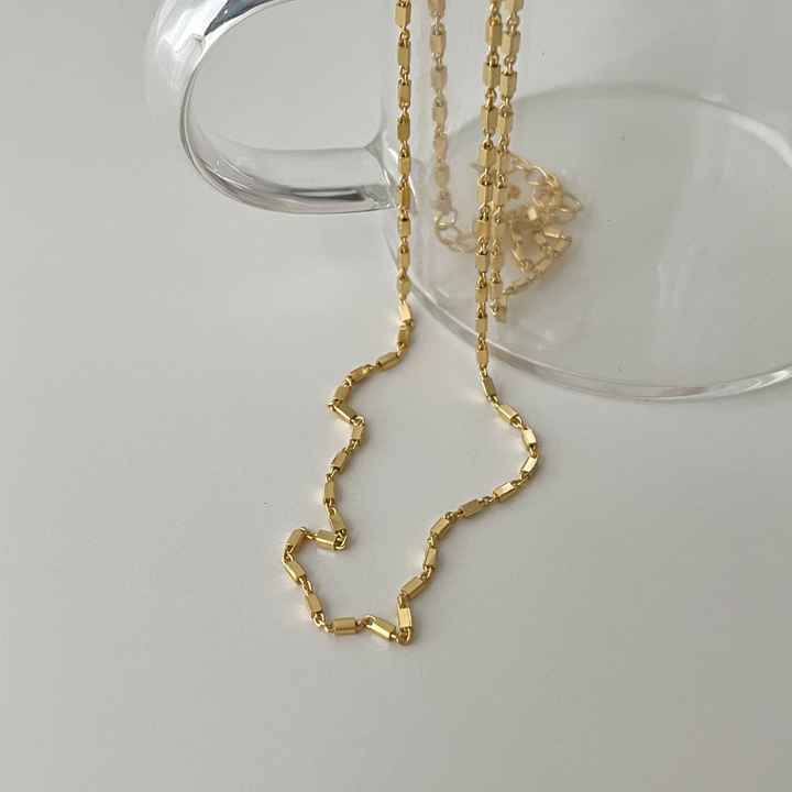 Gold Small Square Link Necklace